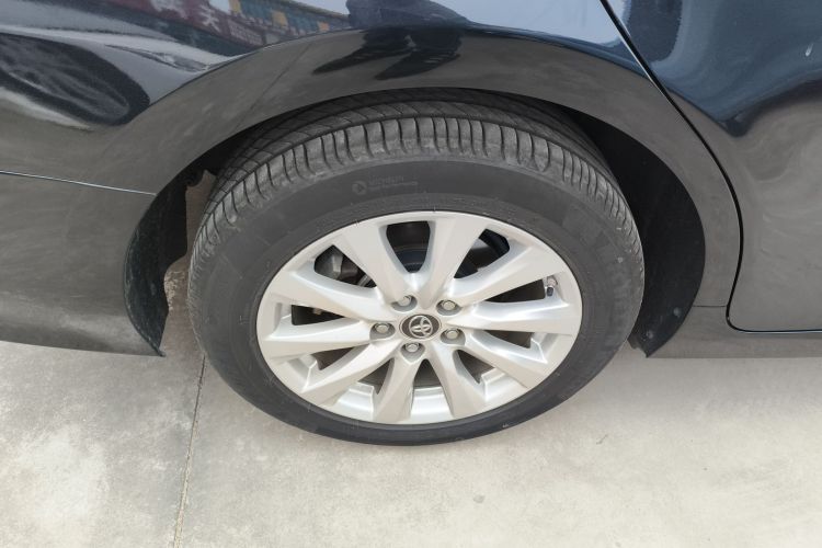 丰田 凯美瑞 2019款 2.0G 豪华版 国VI车身外观6008