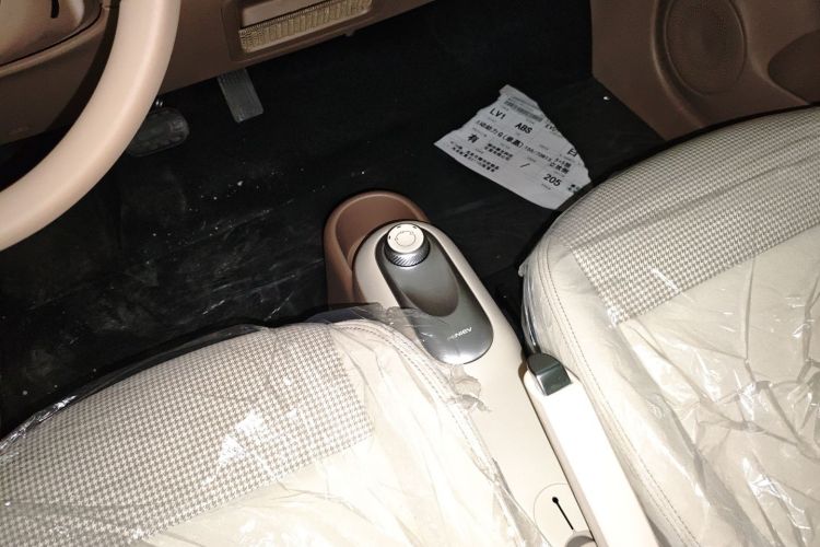 五菱汽车 宏光MINIEV 2025款 四门版 进阶款局部细节18