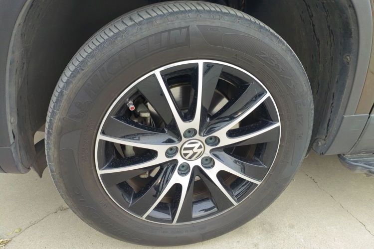 大众 途观 2015款 1.8TSI 自动两驱豪华型车身外观6007