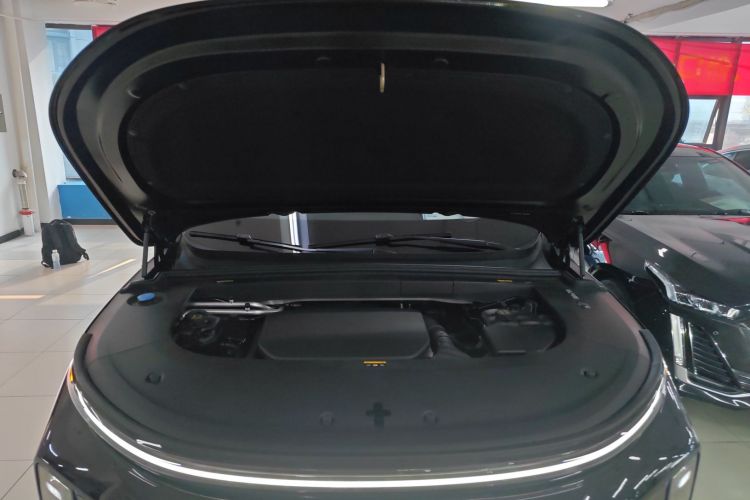 理想汽车 理想L6 2024款 Pro机舱底盘24