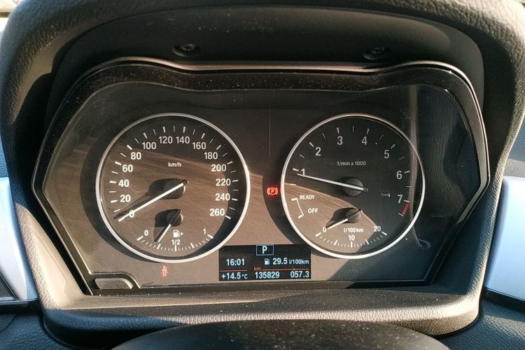 宝马X1 2018款 sDrive18Li 时尚型局部细节14