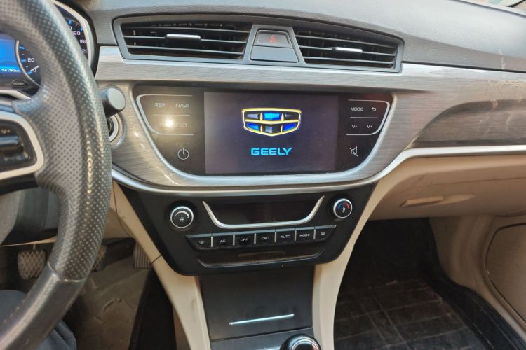 吉利汽车 帝豪 2017款 三厢百万款 1.5L 手动豪华型中控内饰16