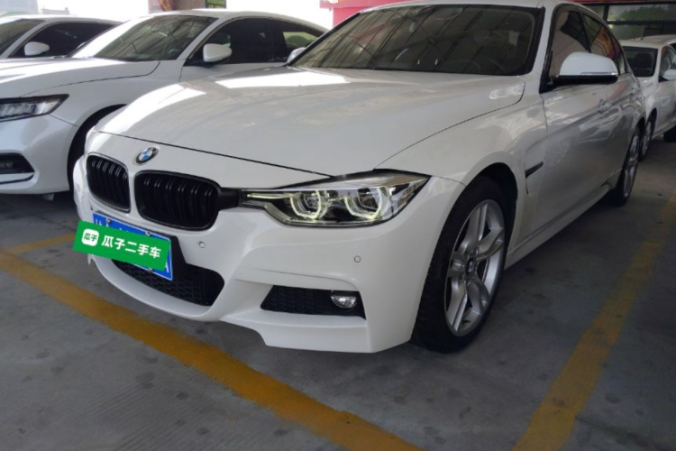 宝马3系 2019款 320Li M运动套装车身外观1