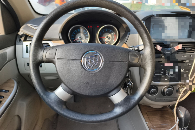 别克 凯越 2015款 1.5L 自动经典型中控内饰13