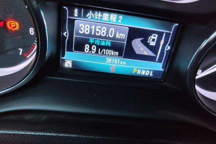 别克 昂科威 2020款 20T 两驱领先型中控内饰15