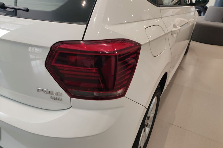 大众 Polo 2019款 Plus 1.5L 自动全景乐享版车身外观9