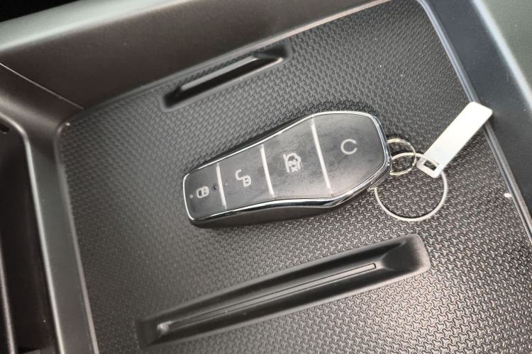 比亚迪 秦PLUS 2025款 DM-i 智驾版 55KM领先型中控内饰11