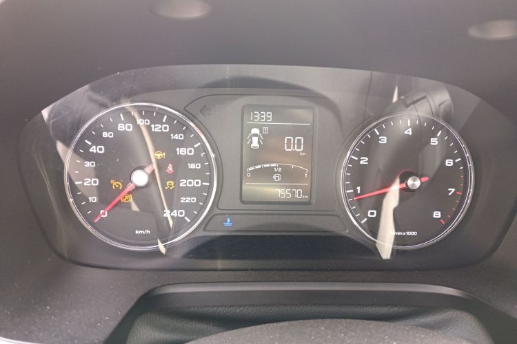 荣威RX5 2019款 20T 两驱手动4G互联铂金版中控内饰14