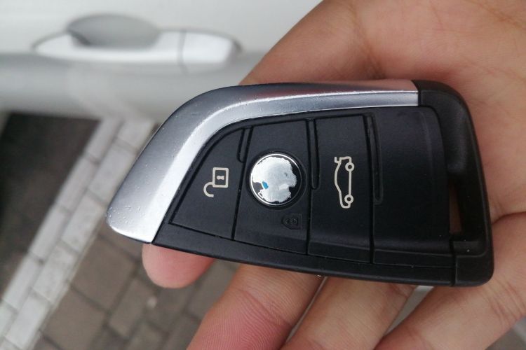 宝马2系旅行车 2016款 218i 时尚型中控内饰11