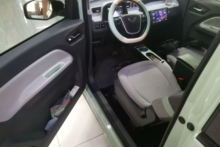 五菱汽车 宏光MINIEV 2021款 马卡龙臻享款 磷酸铁锂中控内饰7003