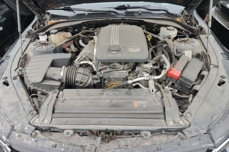 凯迪拉克CT4 2021款 28T 风尚型机舱底盘24