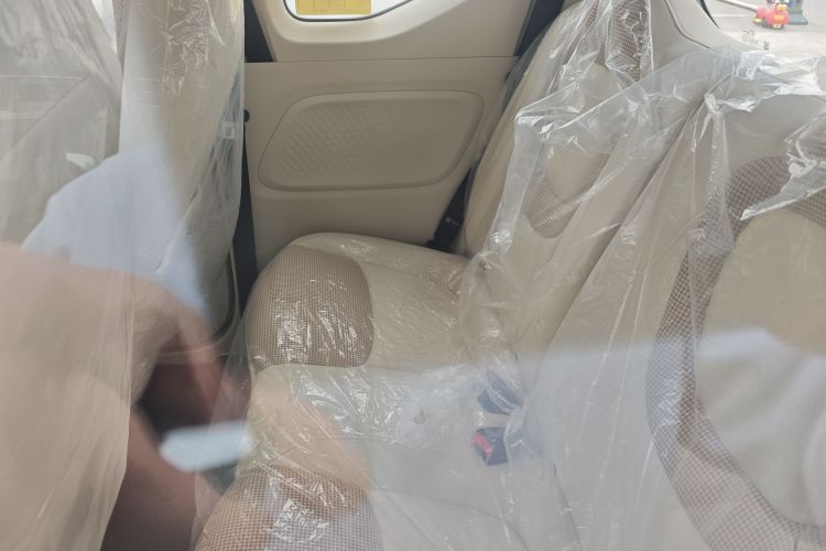 五菱汽车 宏光MINIEV 2024款 第三代 215km 青春版中控内饰21