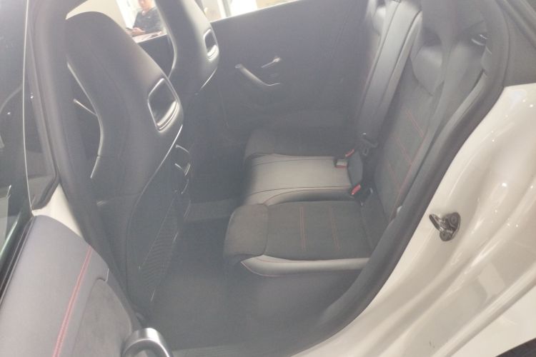 奔驰CLA 2020款 CLA 200 猎跑车中控内饰7004