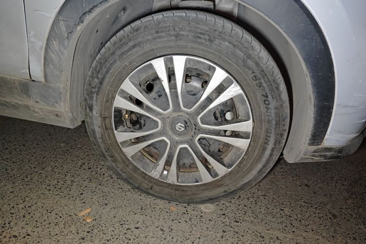 零跑汽车 零跑T03 2023款 200轻享版车身外观10