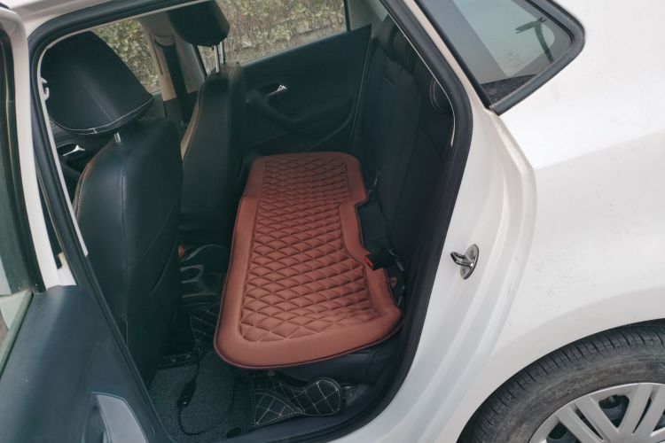 大众 Polo 2016款 1.4L 手动风尚型中控内饰21