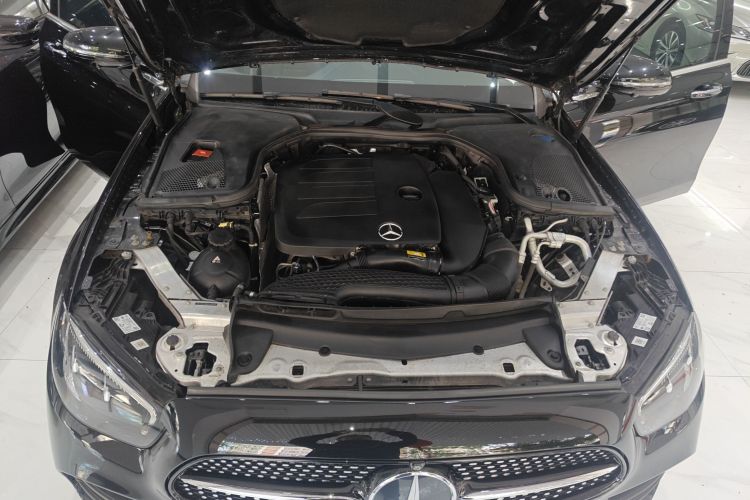 奔驰E级 2021款 改款 E 300 L 运动豪华型局部细节24