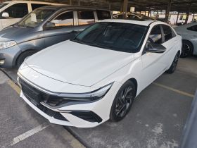 现代 伊兰特 2023款 1.5L CVT LUX尊贵版