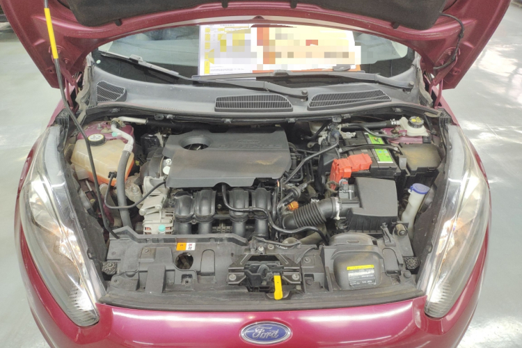 福特 嘉年华 2013款 三厢 1.5L 手动风尚型局部细节24