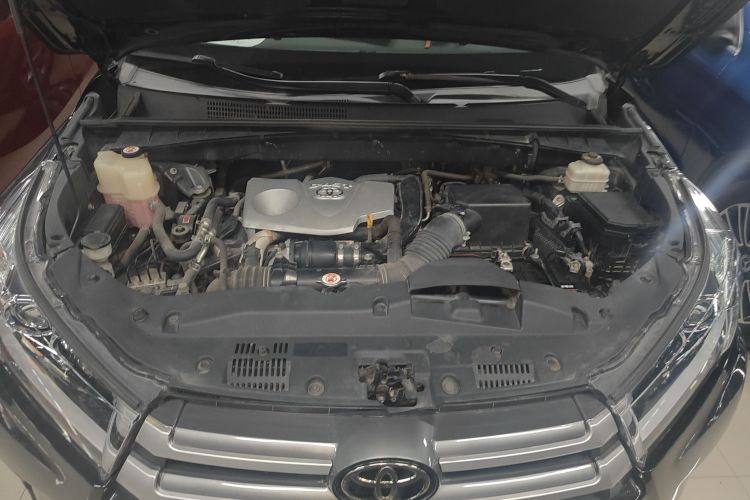 丰田 汉兰达 2018款 2.0T 四驱豪华版 7座 国V机舱底盘24