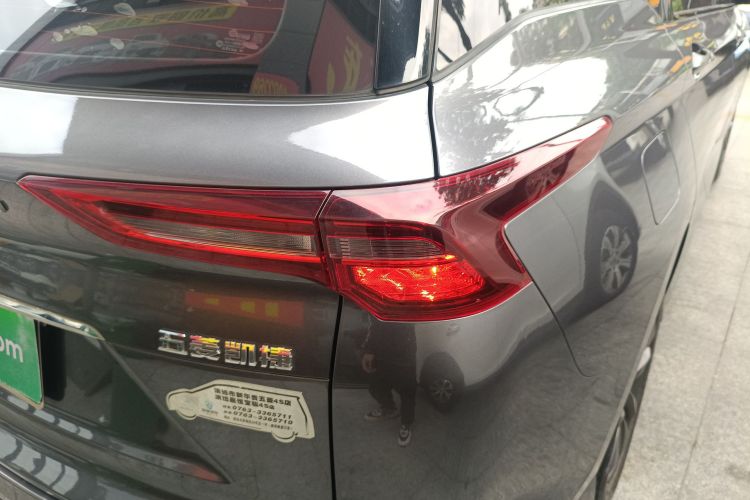 五菱汽车 五菱凯捷 2020款 1.5T CVT尊贵型车身外观9