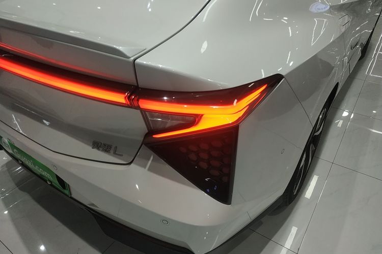 灵悉L 2024款 头号玩家版车身外观6006