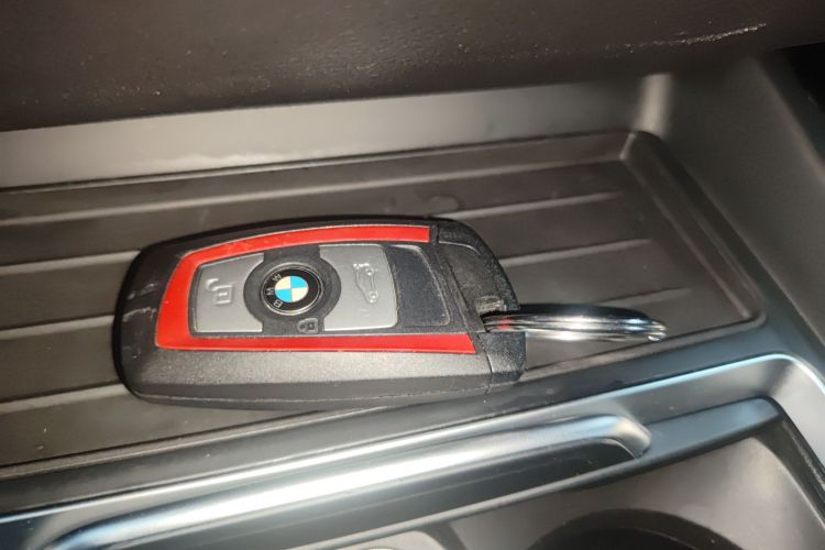 宝马2系(进口) 2019款 225i 敞篷轿跑车 运动设计套装中控内饰7001