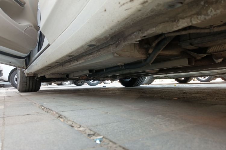 别克 威朗 2015款 三厢 15S 手动进取型局部细节9002