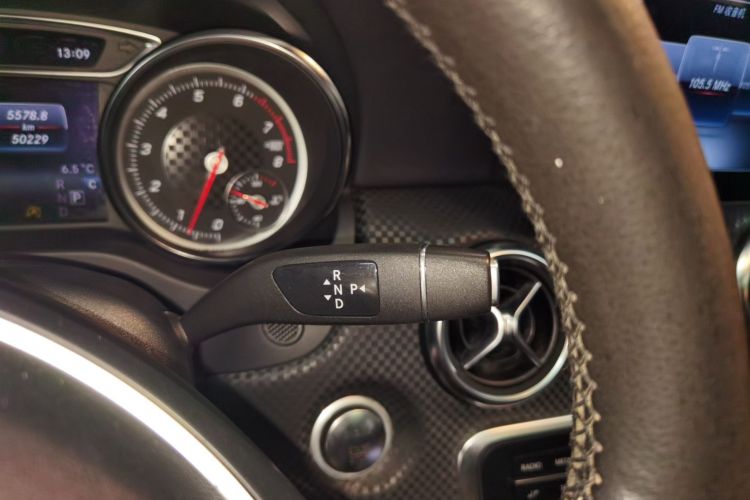 奔驰A级(进口) 2018款 A 200 时尚型局部细节18