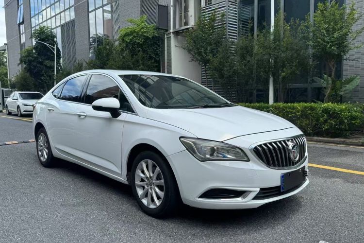 别克 威朗 2017款 三厢 20T 双离合精英型车身外观3