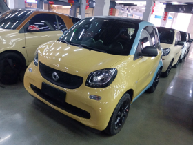 smart fortwo 2015款 1.0L 52千瓦硬顶灵动版