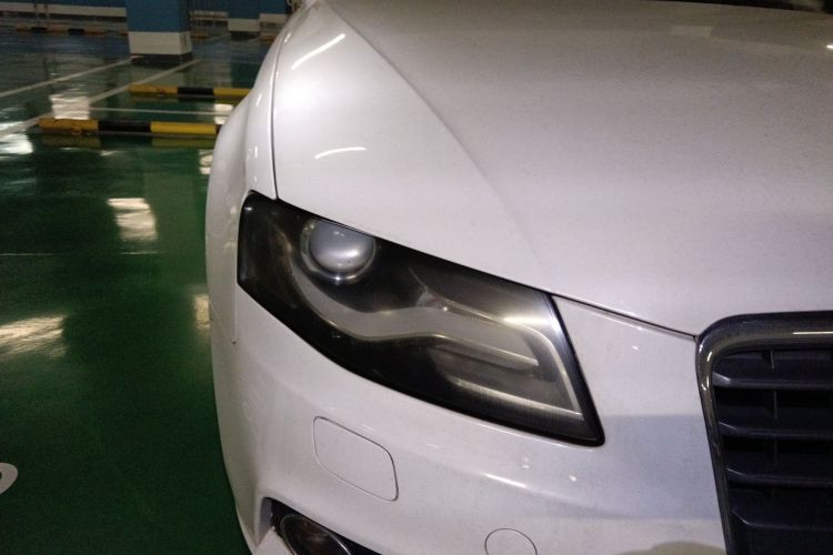 奥迪A4L 2010款 2.0 TFSI 舒适型车身外观8