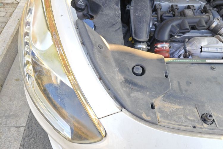 DS 5 2014款 1.6T 豪华版THP160局部细节9006