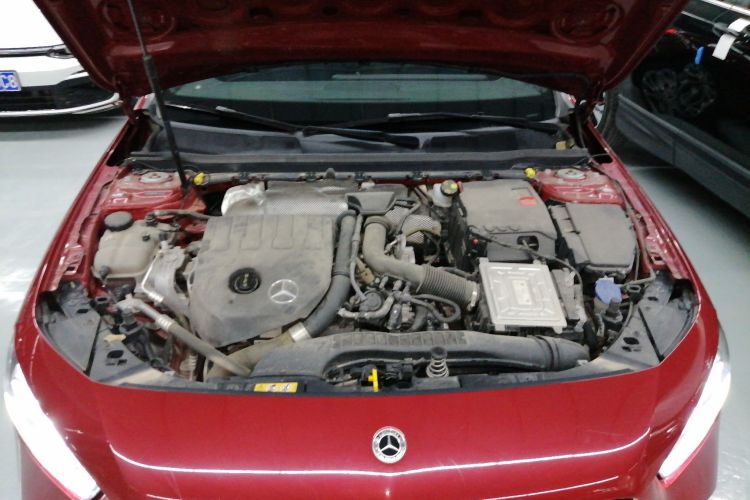 奔驰A级 2021款 A 200 L 运动轿车动感型机舱底盘24