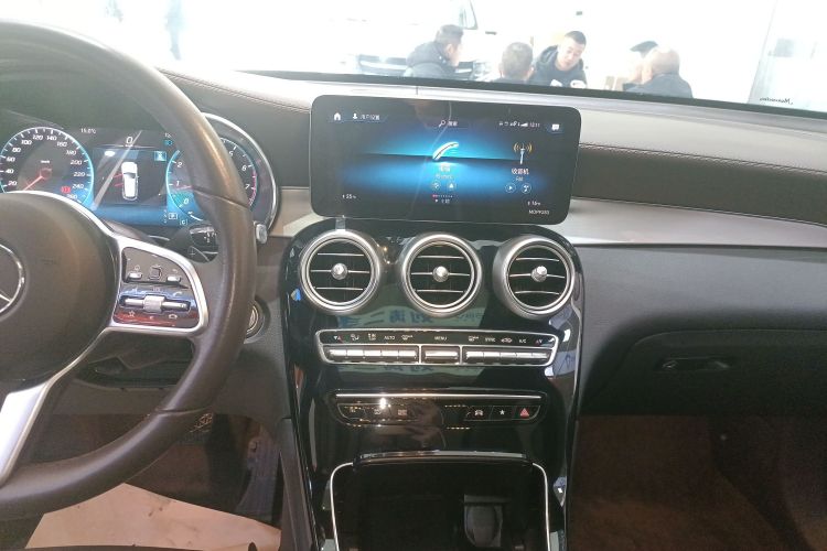 奔驰GLC 2021款 GLC 260 L 4MATIC 动感型中控内饰16