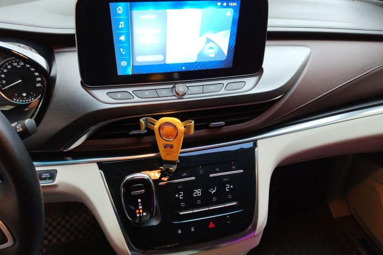 别克GL8 2023款 陆上公务舱 舒适型中控内饰16