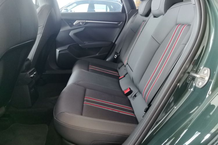 奥迪A3 2024款 A3L Limousine 35 TFSI 时尚运动型中控内饰21