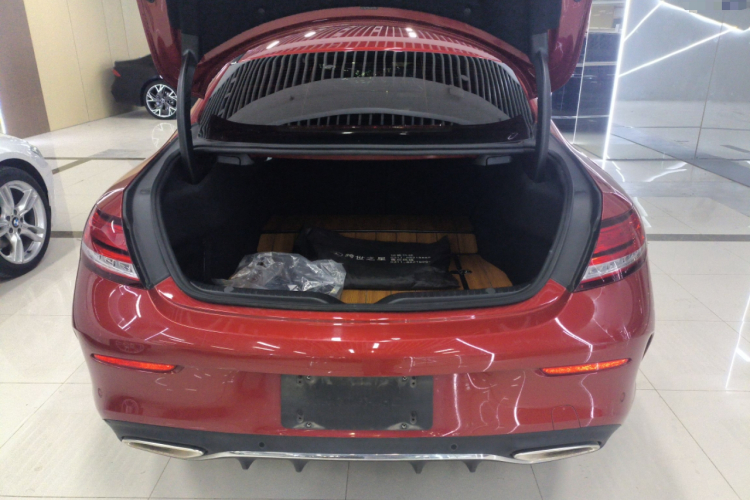 奔驰C级(进口) 2020款 C 260 轿跑车机舱底盘23