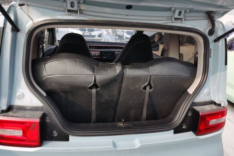 五菱汽车 宏光MINIEV 2021款 马卡龙时尚款 三元锂机舱底盘23