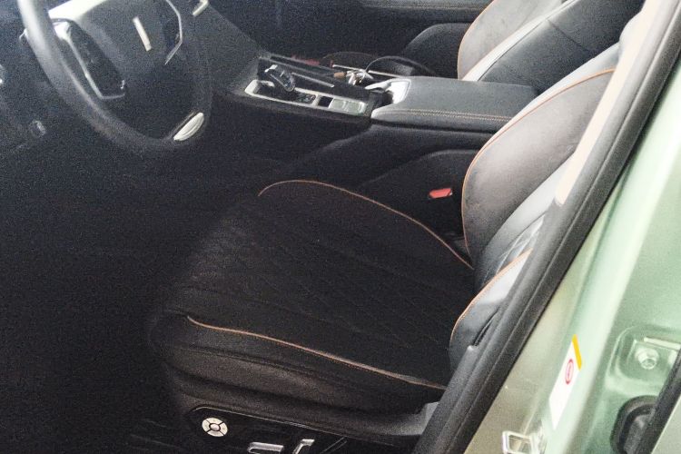 魏牌 拿铁DHT 2022款 1.5T DHT超大杯局部细节19