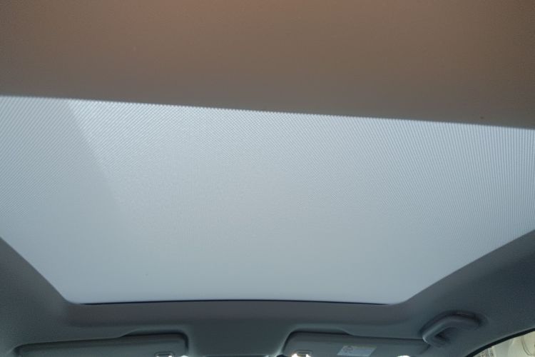 小鹏P5 2021款 550E中控内饰22