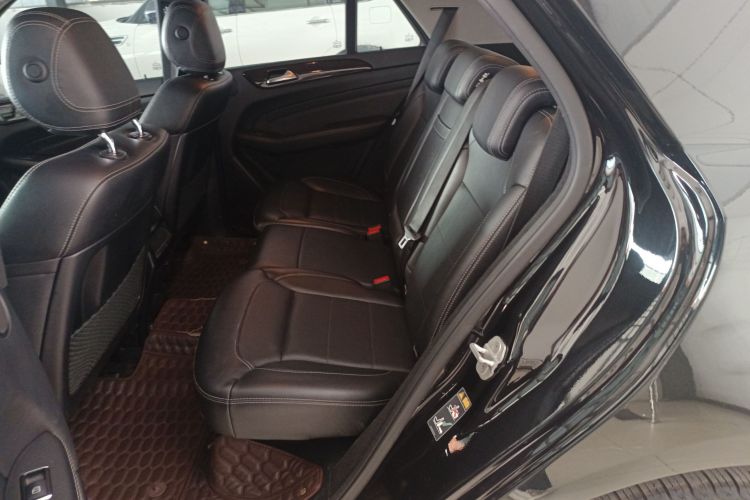 奔驰M级 2014款 ML 350 CDI 4MATIC中控内饰21