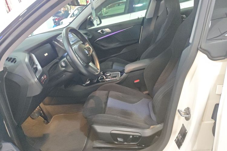 宝马2系(进口) 2021款 225i 四门轿跑车 M运动曜夜套装局部细节19