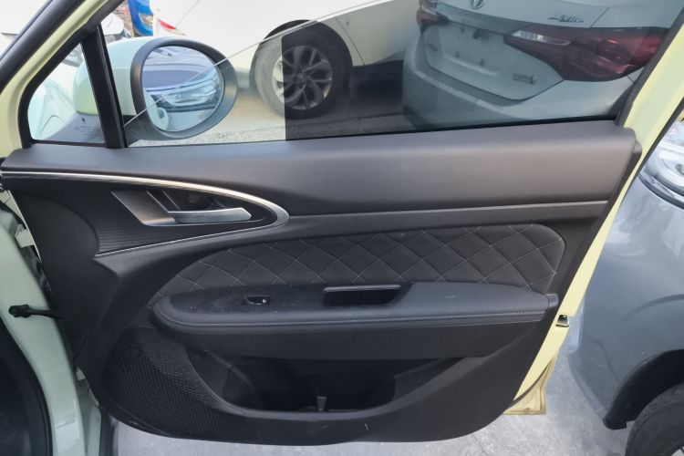 欧拉好猫 2023款 401km标准续航 舒享型 磷酸铁锂中控内饰42