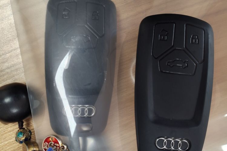 奥迪A4L 2018款 30周年年型 40 TFSI 进取型中控内饰7001