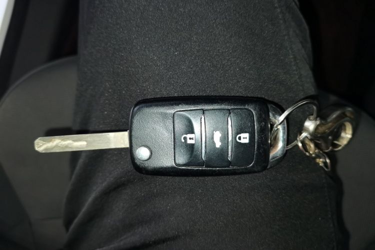 长安启源 长安Lumin 2023款 205km 香沁款中控内饰11