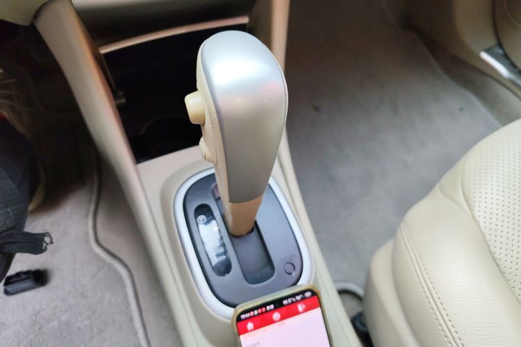 日产 轩逸 2012款 经典 1.6XE 自动舒适版局部细节18