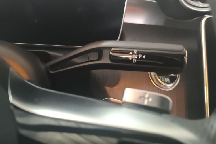 奔驰C级 2024款 改款 C 260 L 运动版中控内饰18