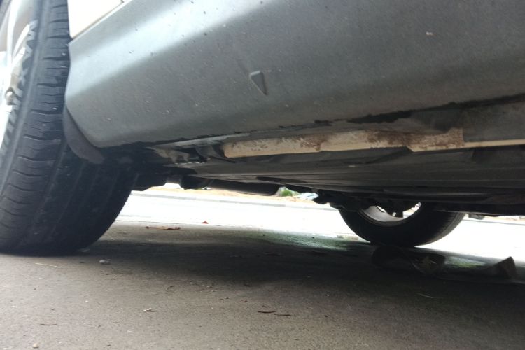 福特 福克斯 2015款 三厢 1.6L 手动舒适型局部细节9002