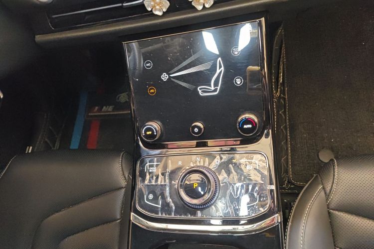 哪吒汽车 哪吒U 2021款 Pro 400 巡航版中控内饰18