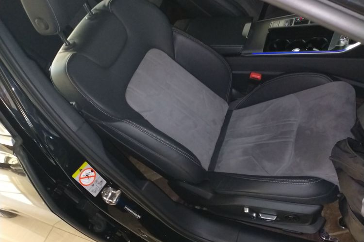 奥迪A6L 2023款 改款 45 TFSI 臻选动感型局部细节41